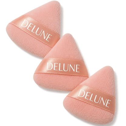 Set of 3 soft-touch velvet tear-shaped powder puffs for smooth, precise makeup application with pressed powder.